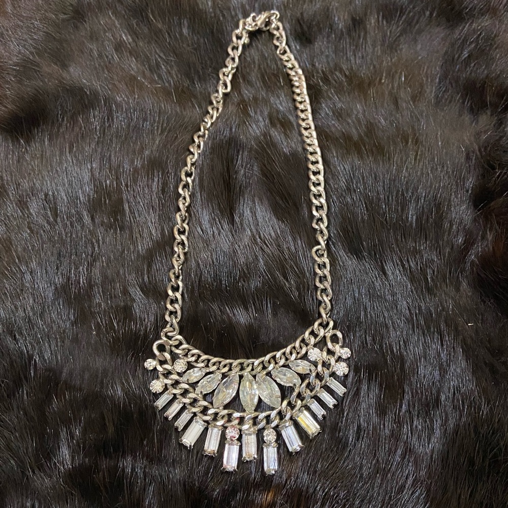 Necklaces. - Picture 2 of 4
